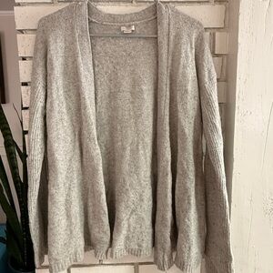 J. Crew Heather Gray Wool Blend Knit Cardigan in Size Large | Normcore